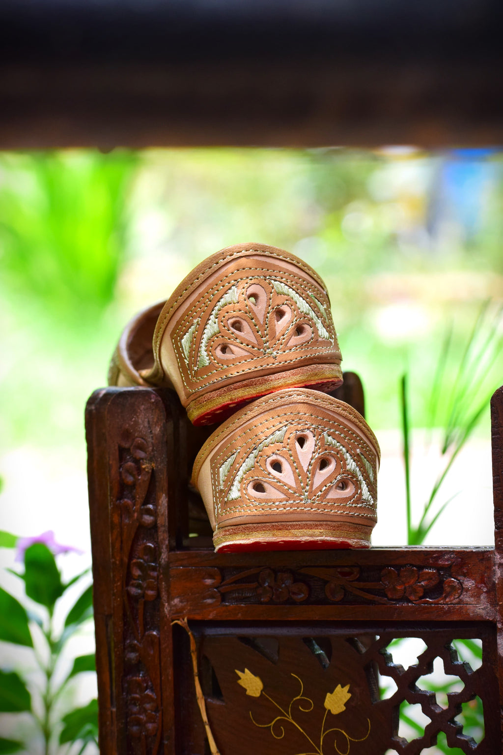 Natural Sand Cutfat Jutti