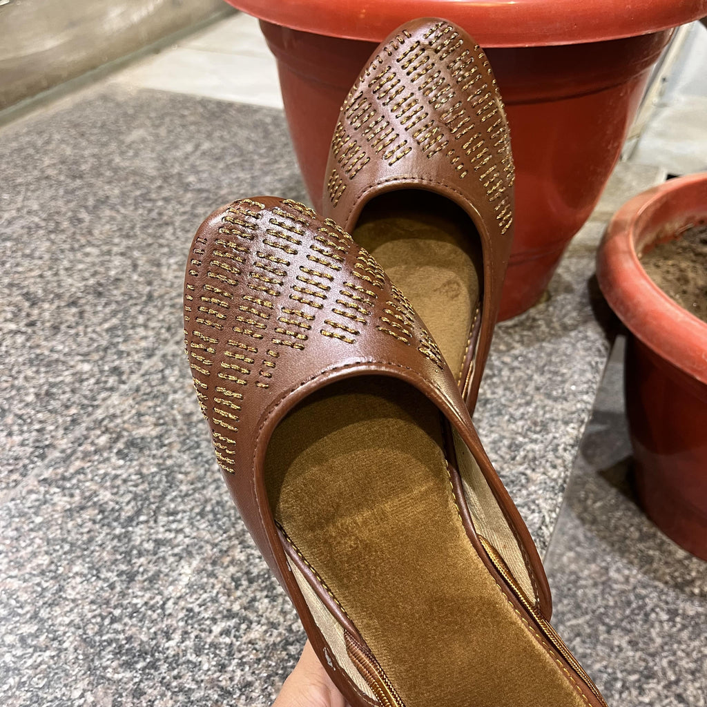 Zari Luxe Vegan Tapper