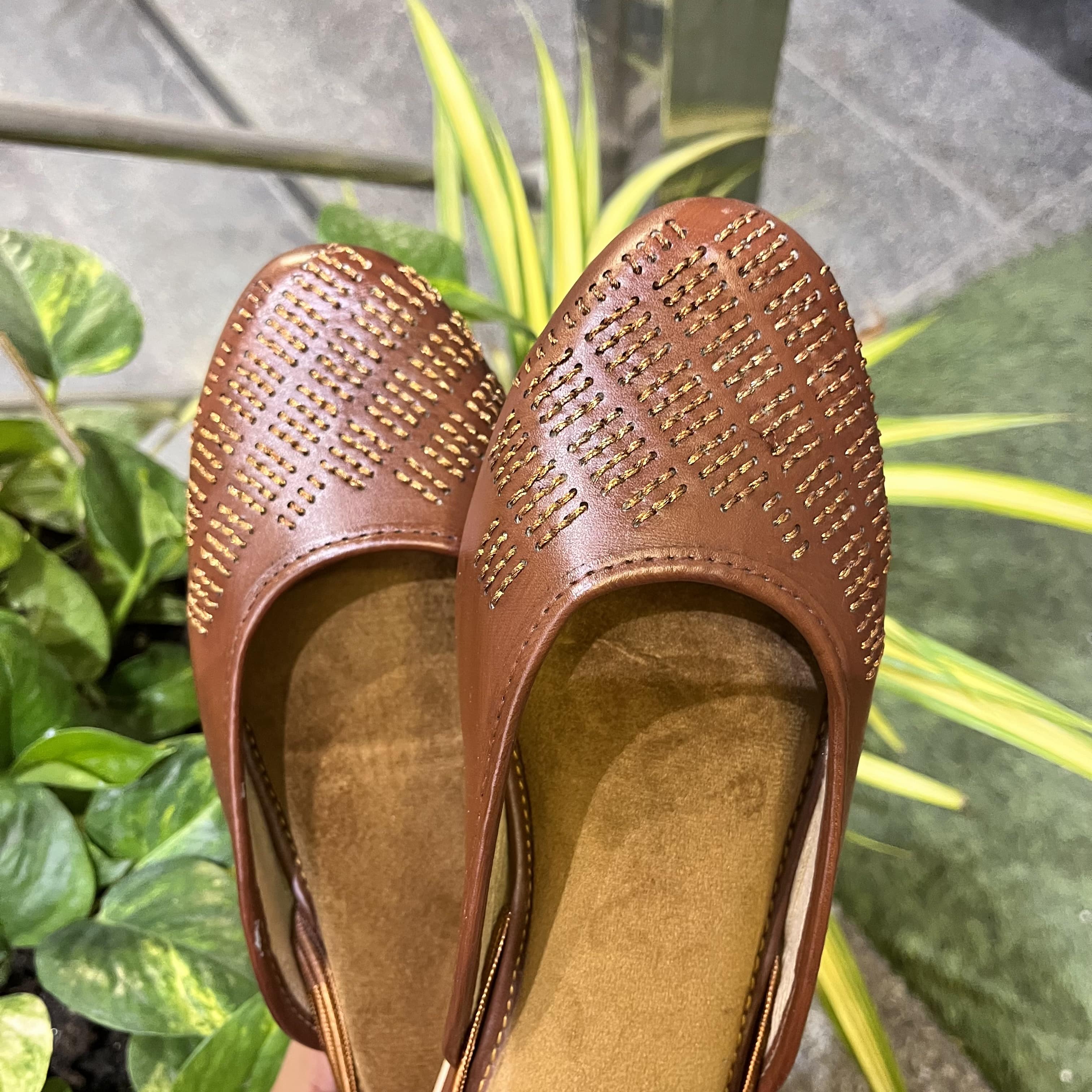 Zari Luxe Vegan Tapper