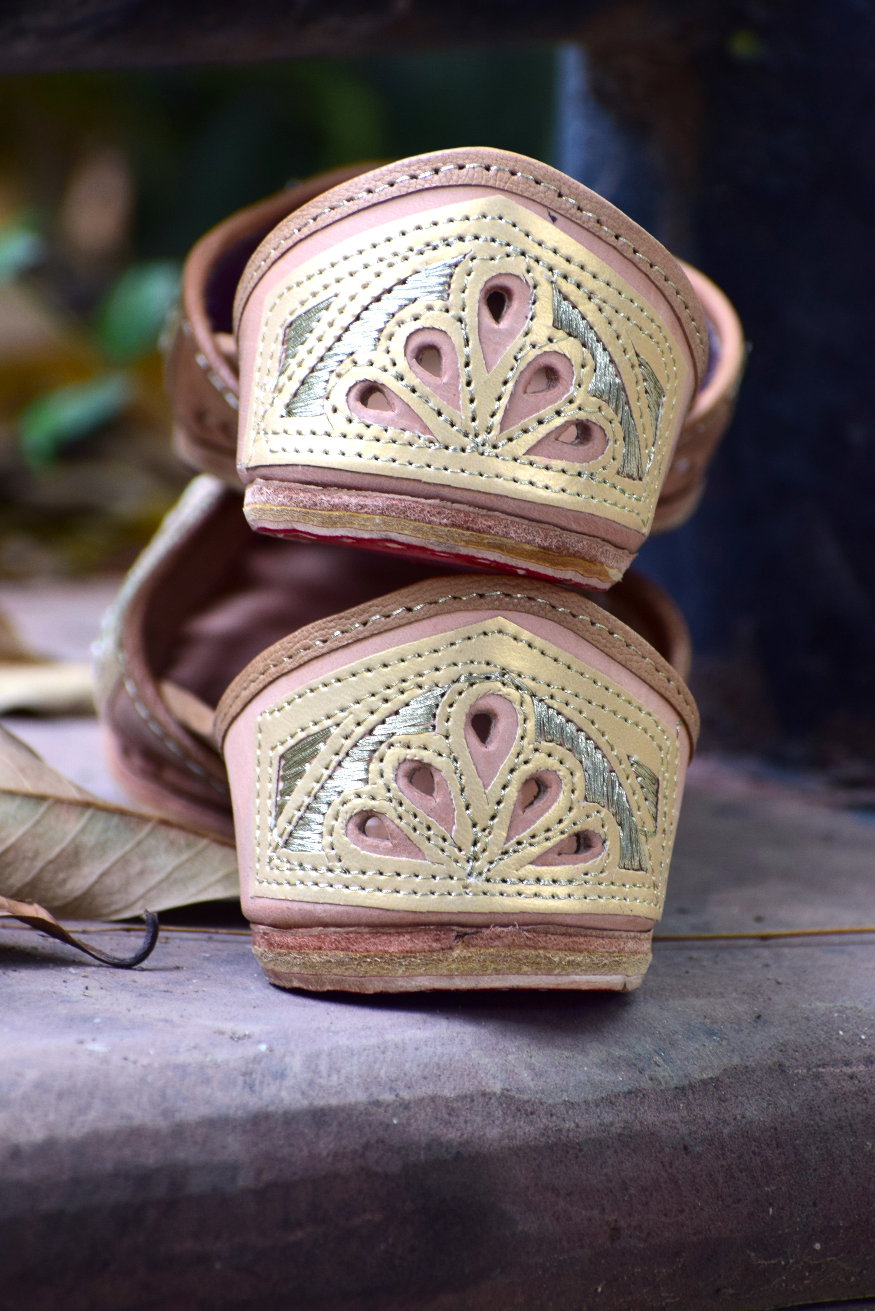 Mud Gold Cutfat Jutti