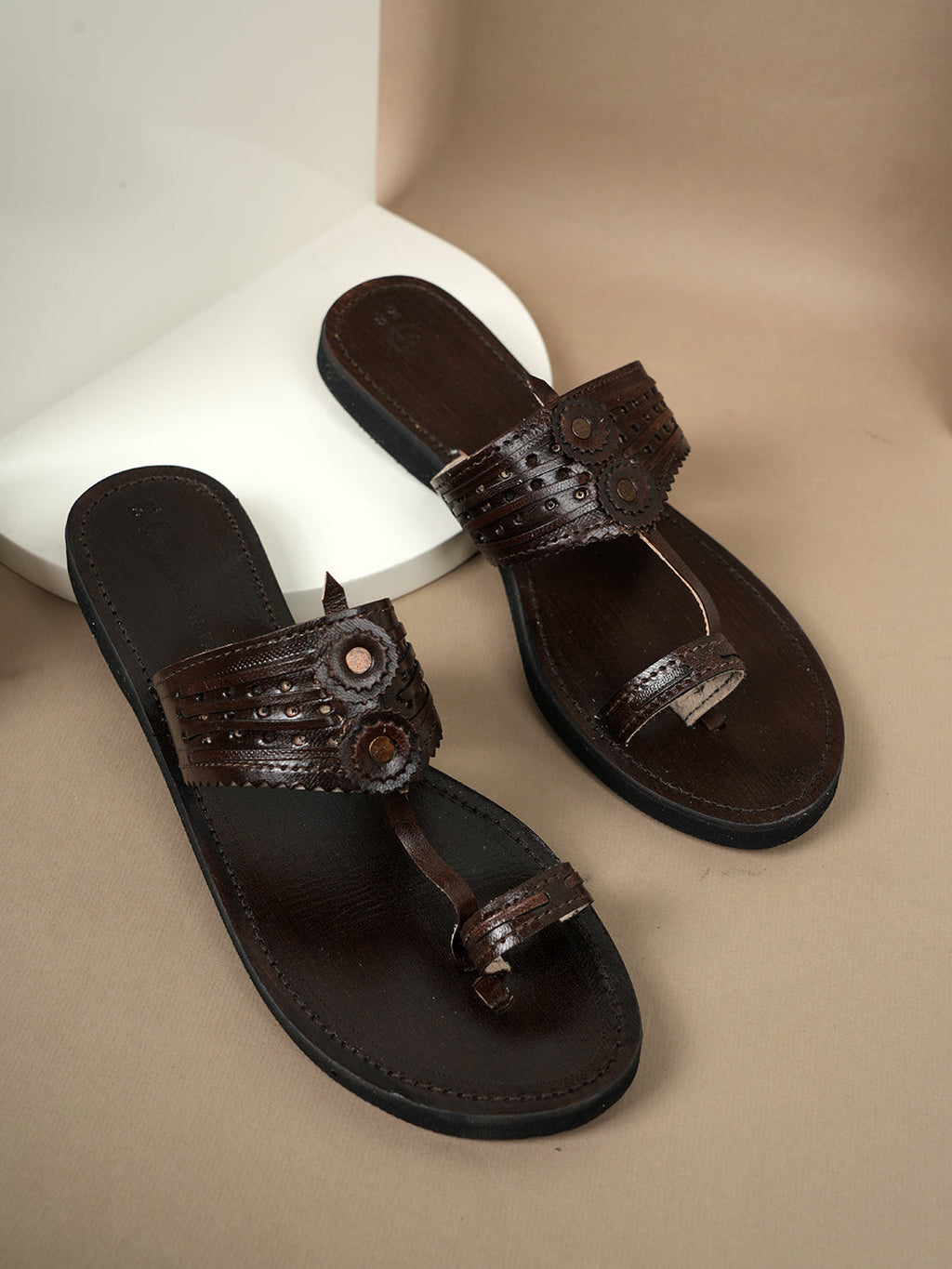 royal ebony kolhapuri